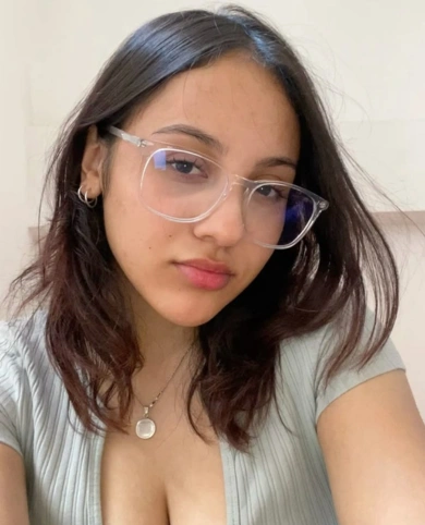 Professional Call Girl on Guwahati near the Kamakhya Temple, and offers high -quality private escort services for urban visitors.